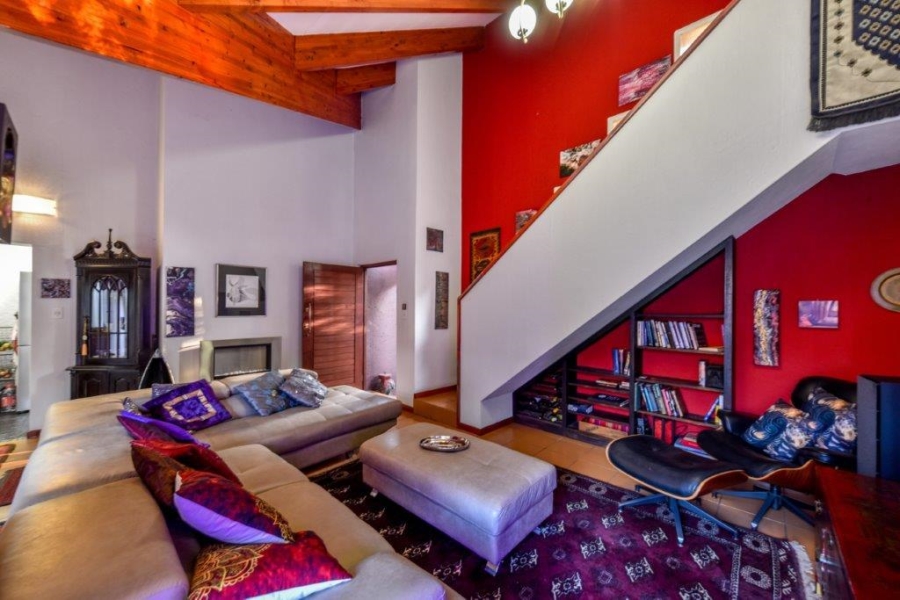 3 Bedroom Property for Sale in Faerie Glen Gauteng