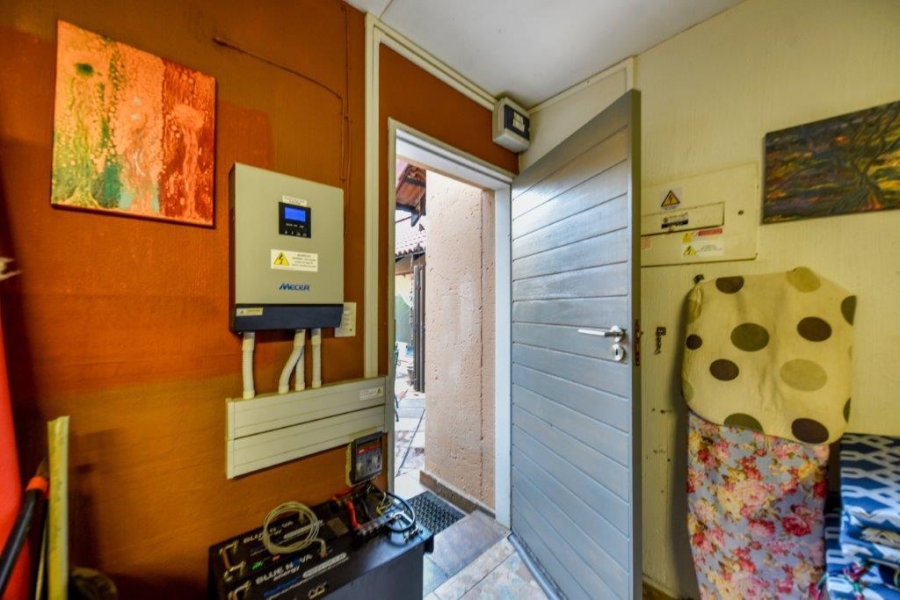 3 Bedroom Property for Sale in Faerie Glen Gauteng