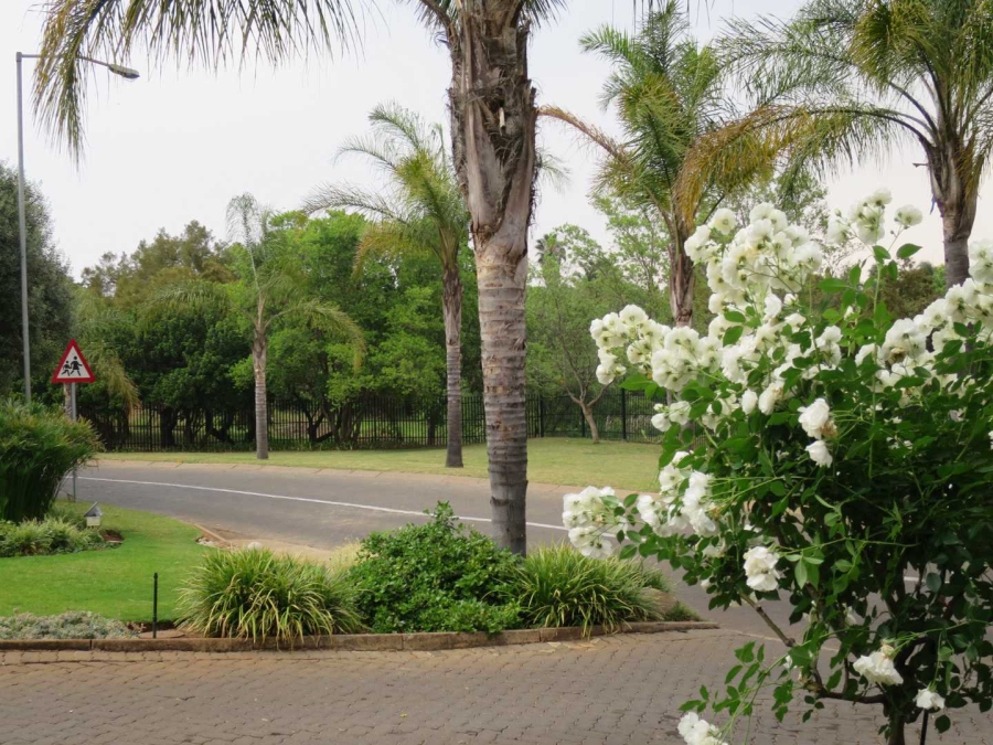 3 Bedroom Property for Sale in Faerie Glen Gauteng