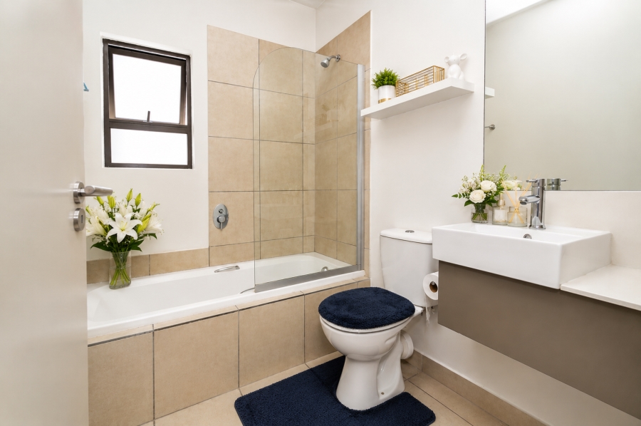 3 Bedroom Property for Sale in Broadacres Gauteng
