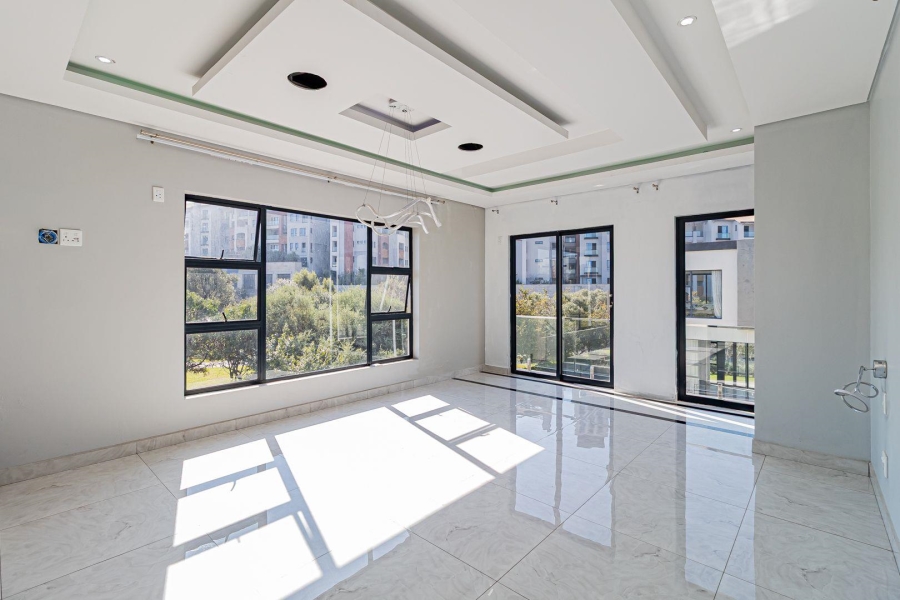 6 Bedroom Property for Sale in Steyn City Gauteng