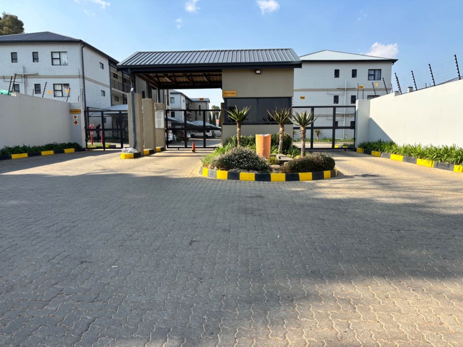 2 Bedroom Property for Sale in Brentwood Gauteng