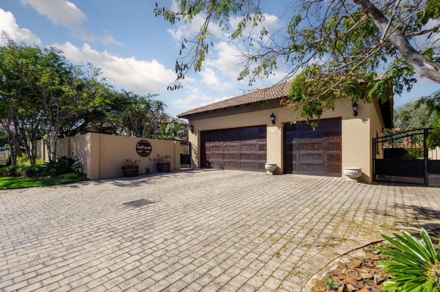 5 Bedroom Property for Sale in The Wilds Gauteng