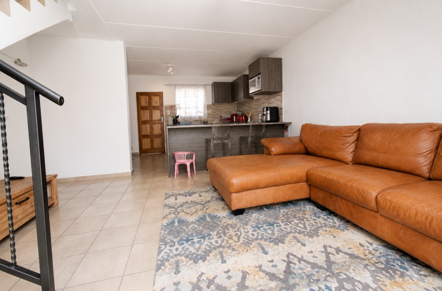 3 Bedroom Property for Sale in Wilgeheuwel Gauteng