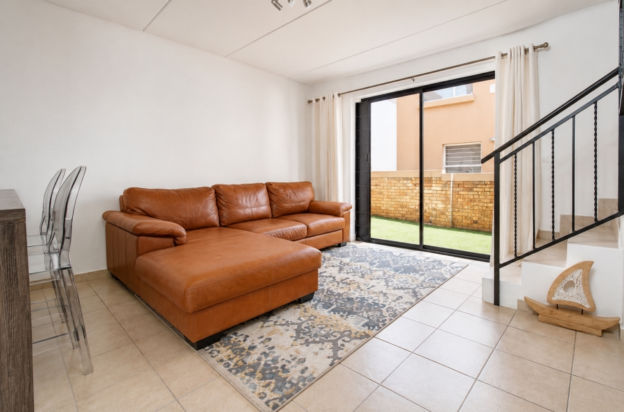 3 Bedroom Property for Sale in Wilgeheuwel Gauteng