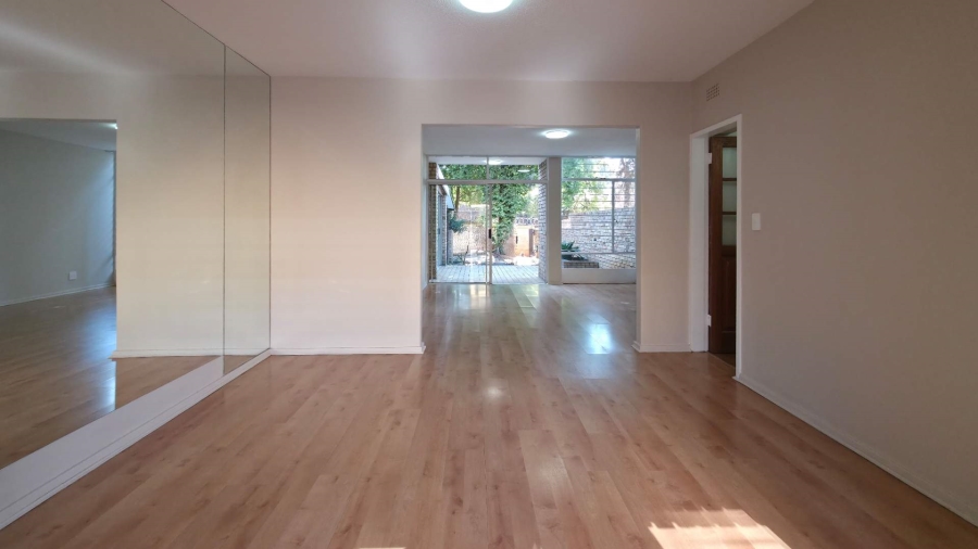 To Let 3 Bedroom Property for Rent in Sandown Gauteng
