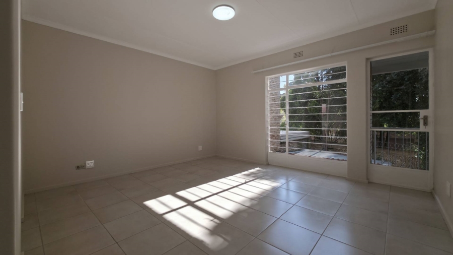 To Let 3 Bedroom Property for Rent in Sandown Gauteng
