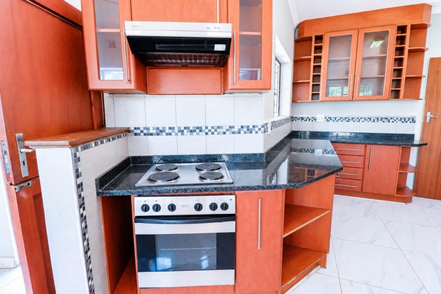 6 Bedroom Property for Sale in Eldoraigne Gauteng