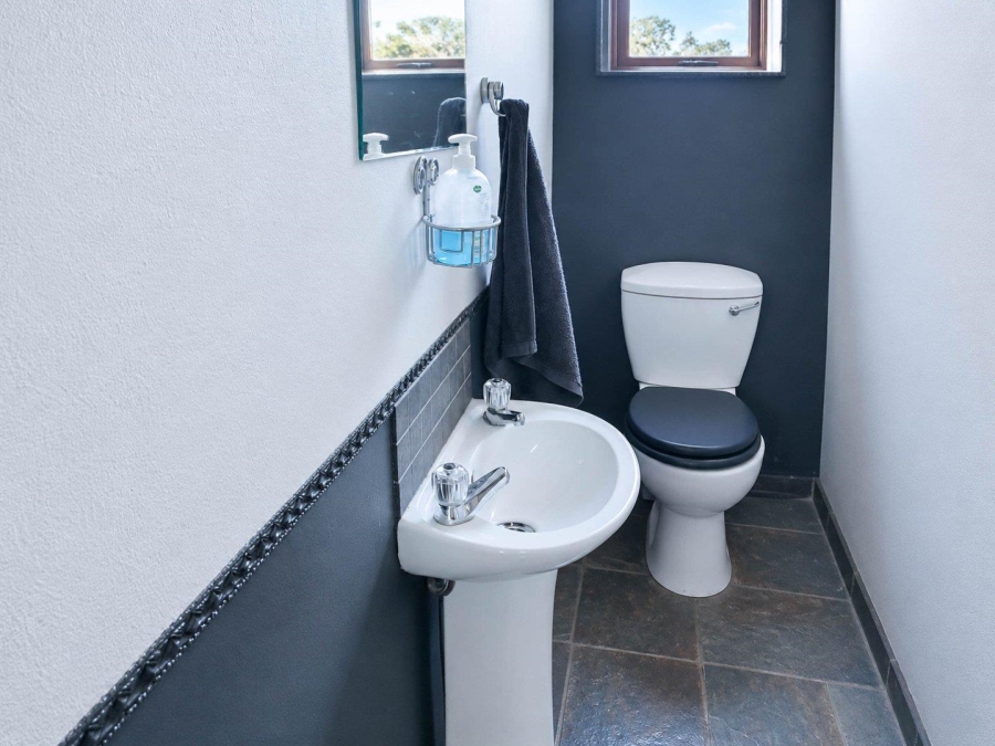 6 Bedroom Property for Sale in Eldoraigne Gauteng