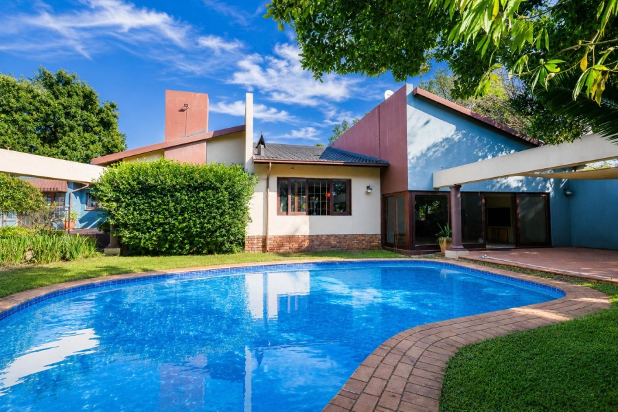 6 Bedroom Property for Sale in Eldoraigne Gauteng
