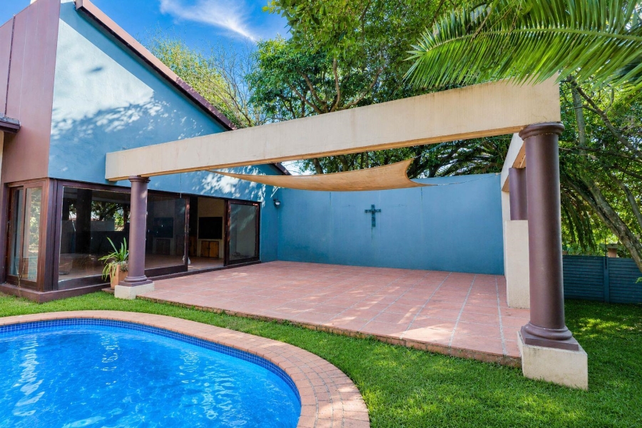 6 Bedroom Property for Sale in Eldoraigne Gauteng