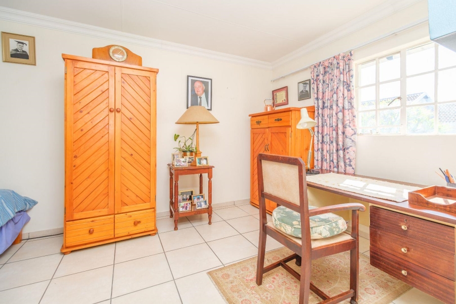 3 Bedroom Property for Sale in Die Hoewes Gauteng