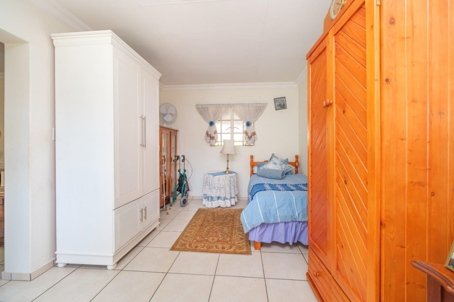 3 Bedroom Property for Sale in Die Hoewes Gauteng