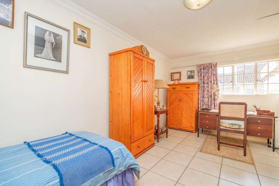 3 Bedroom Property for Sale in Die Hoewes Gauteng