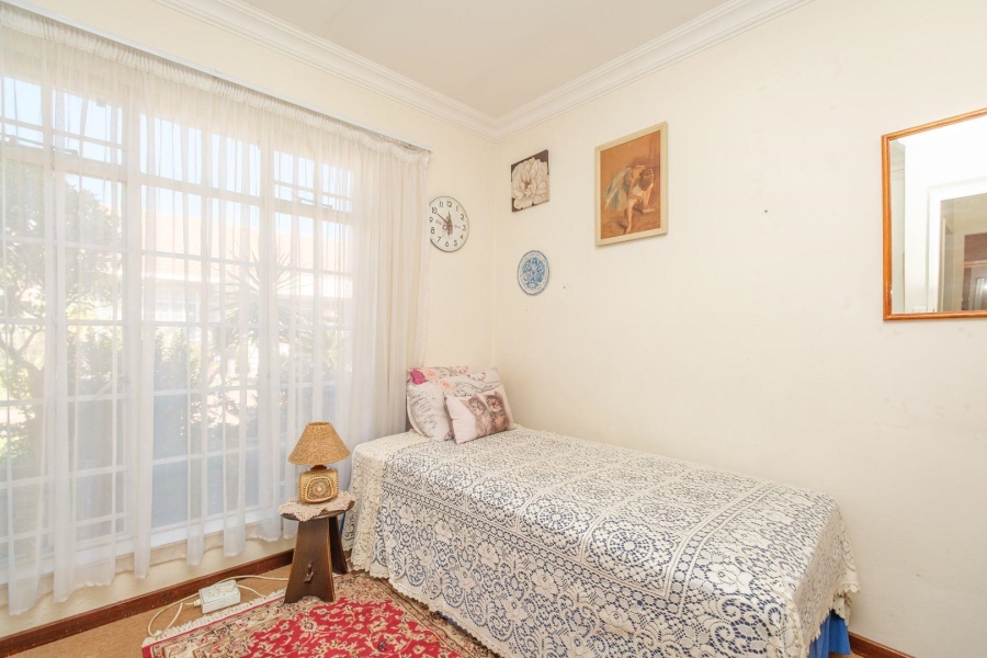 3 Bedroom Property for Sale in Die Hoewes Gauteng