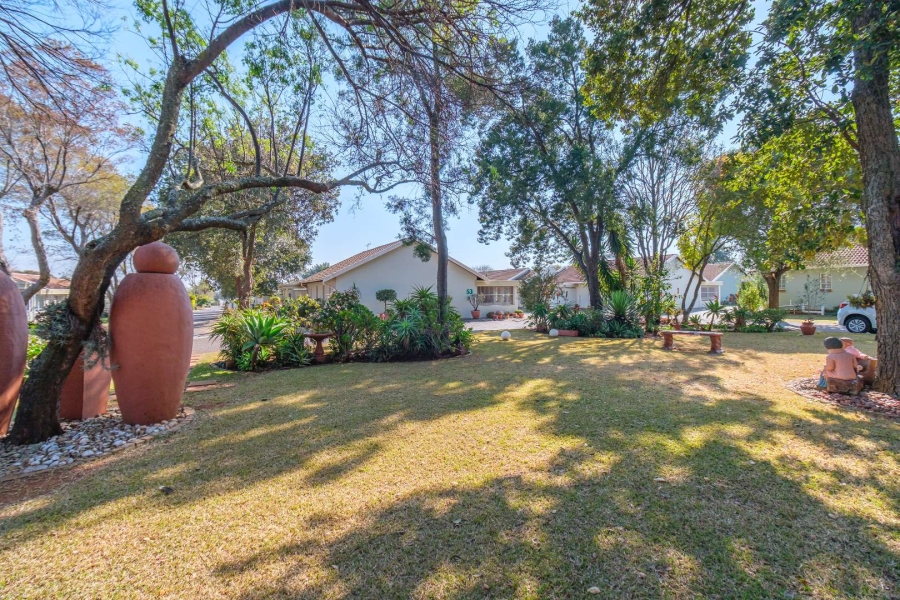 3 Bedroom Property for Sale in Die Hoewes Gauteng