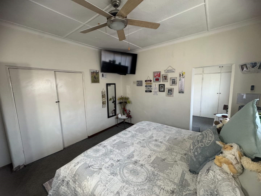 3 Bedroom Property for Sale in New Redruth Gauteng