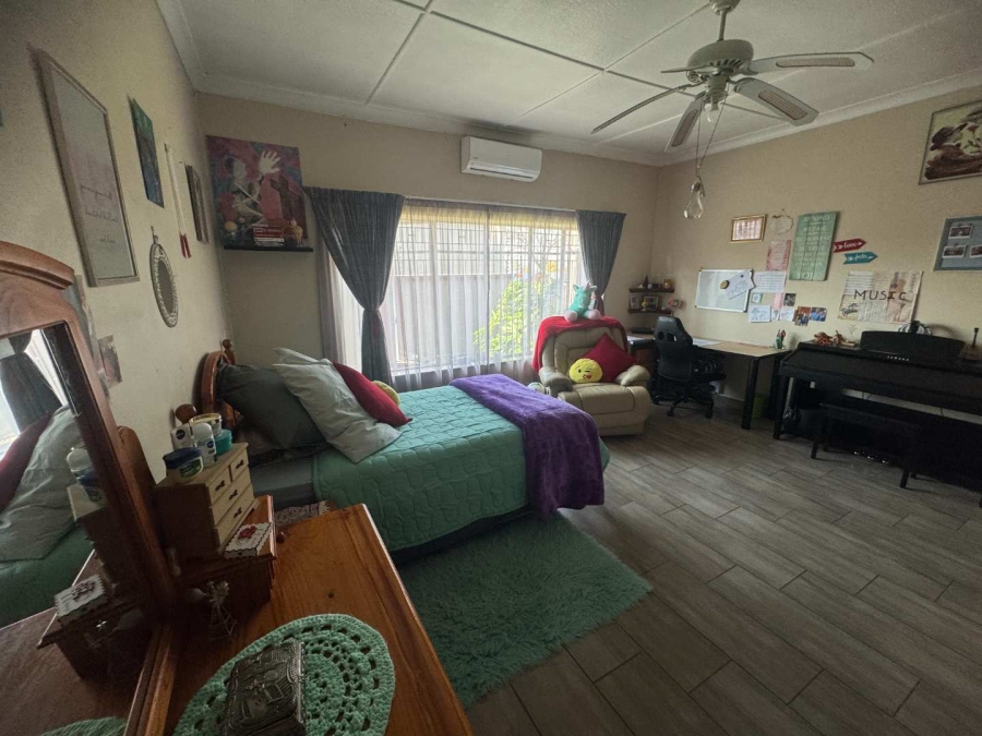 3 Bedroom Property for Sale in New Redruth Gauteng
