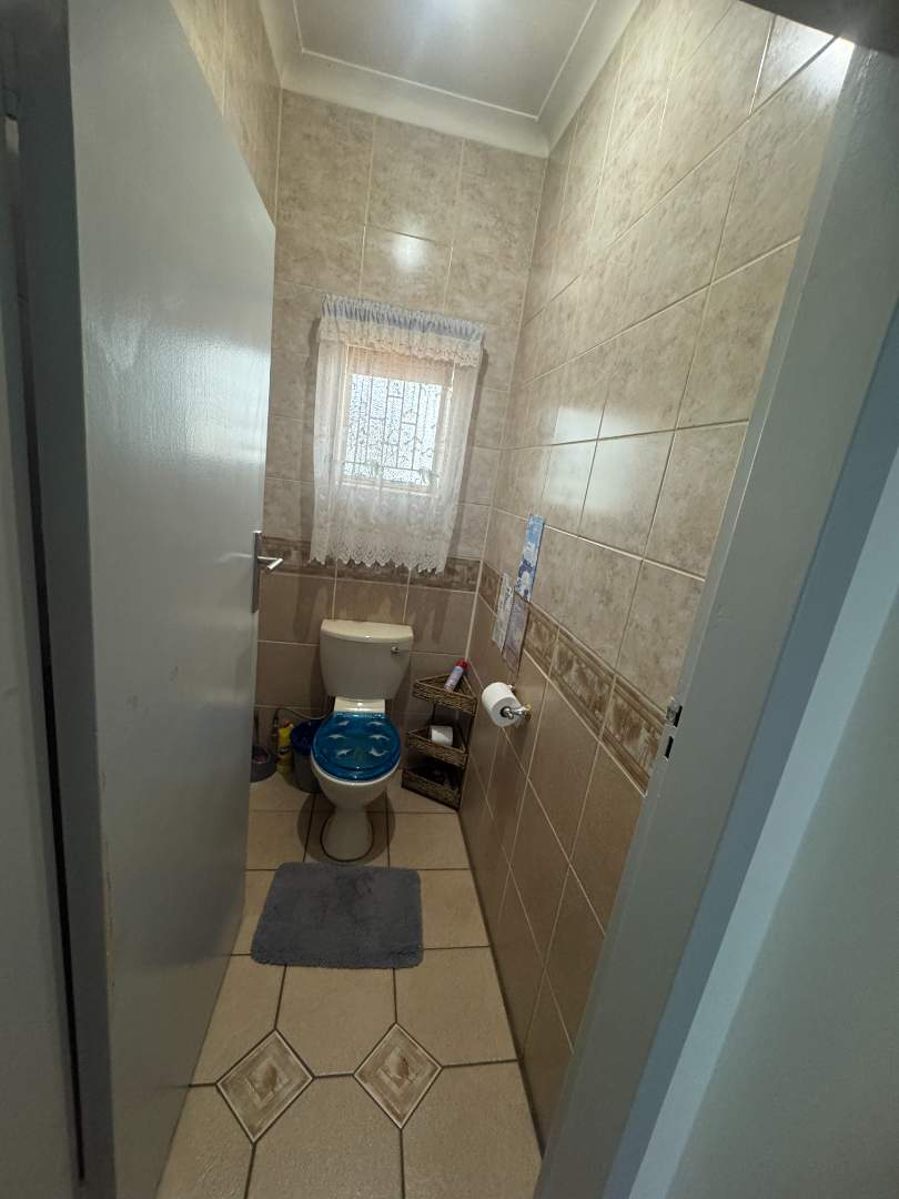 3 Bedroom Property for Sale in New Redruth Gauteng