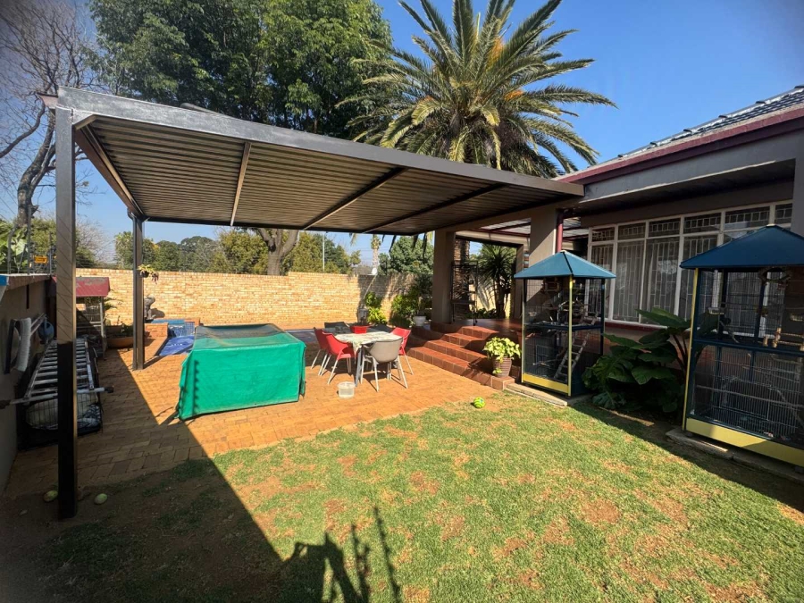 3 Bedroom Property for Sale in New Redruth Gauteng