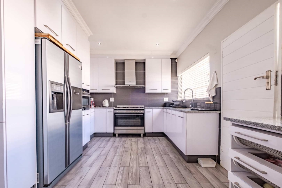 3 Bedroom Property for Sale in Libradene Gauteng