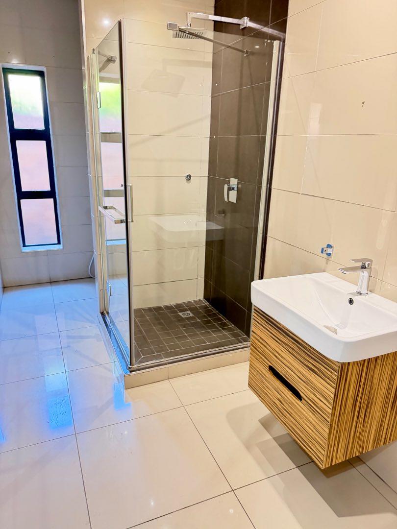To Let 3 Bedroom Property for Rent in Beyerspark Gauteng