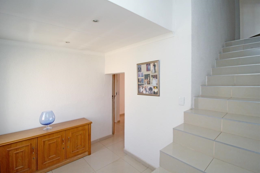4 Bedroom Property for Sale in Bakerton Gauteng