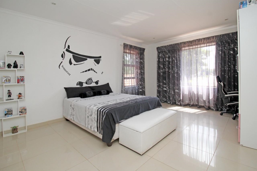 4 Bedroom Property for Sale in Bakerton Gauteng