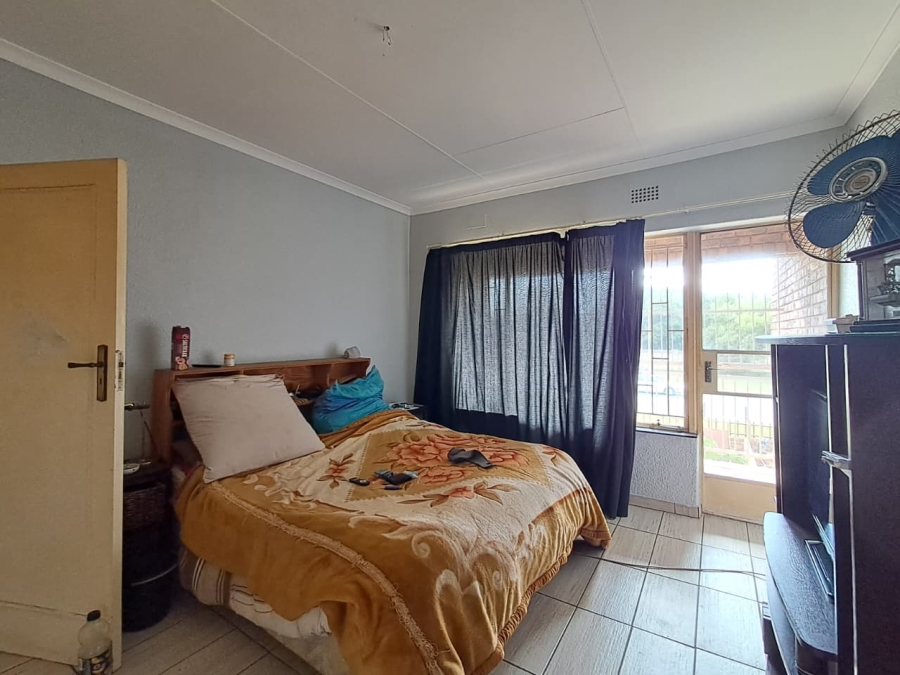 3 Bedroom Property for Sale in Brackenhurst Gauteng
