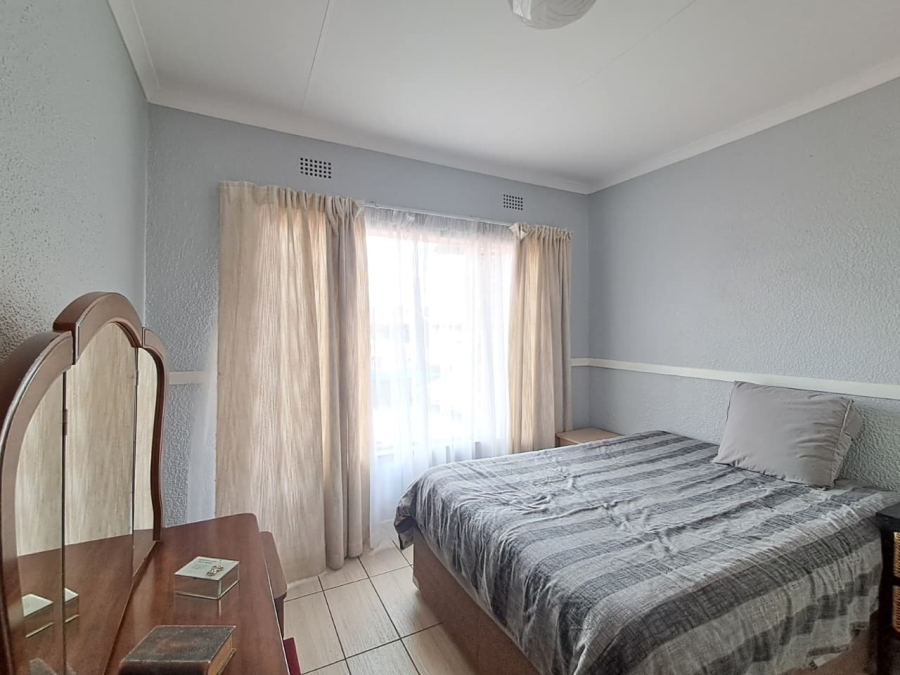 3 Bedroom Property for Sale in Brackenhurst Gauteng
