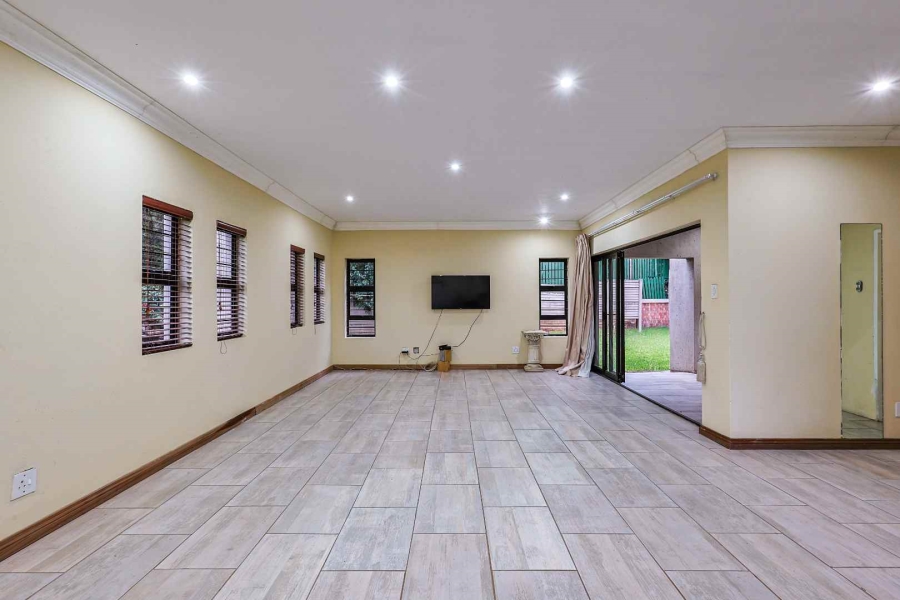 3 Bedroom Property for Sale in Val de Grace Gauteng