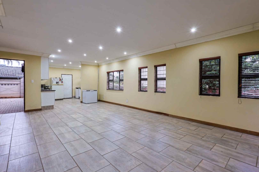 3 Bedroom Property for Sale in Val de Grace Gauteng