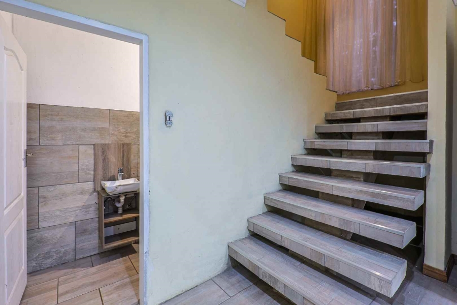 3 Bedroom Property for Sale in Val de Grace Gauteng