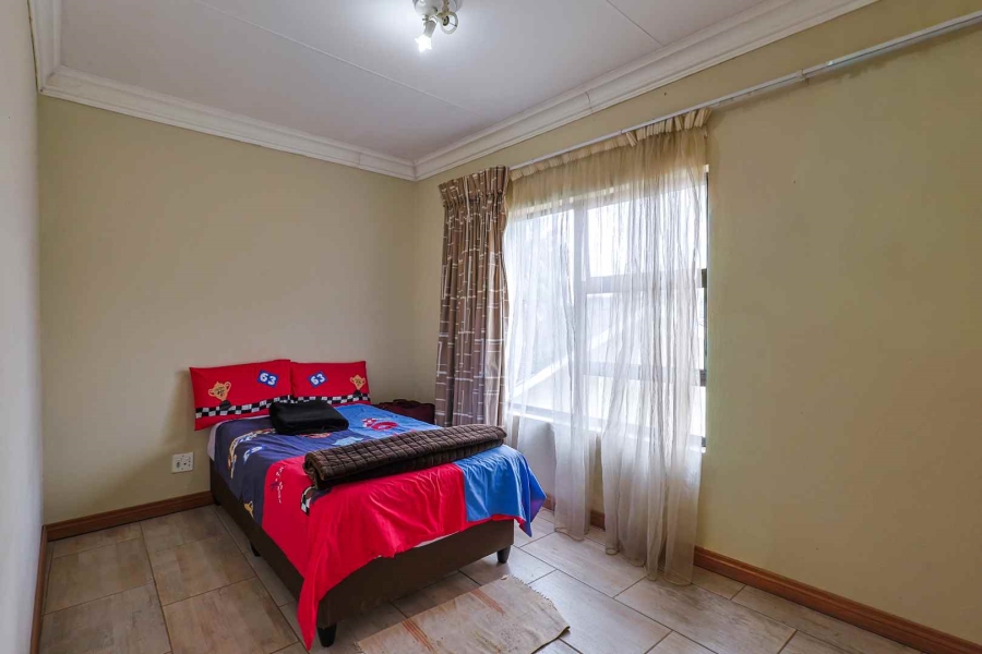 3 Bedroom Property for Sale in Val de Grace Gauteng