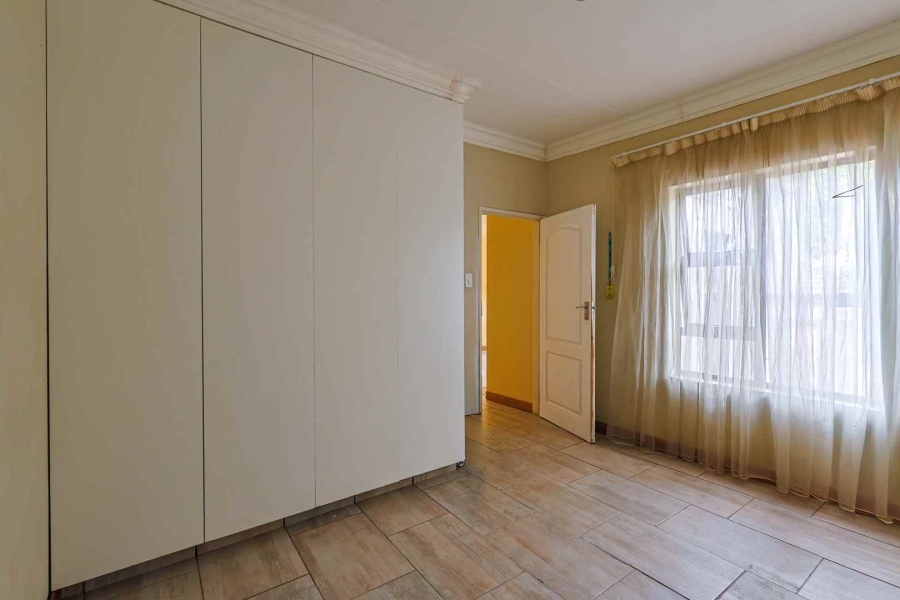 3 Bedroom Property for Sale in Val de Grace Gauteng