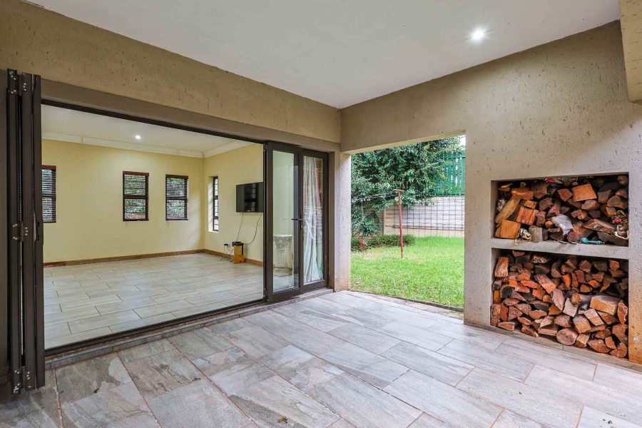 3 Bedroom Property for Sale in Val de Grace Gauteng