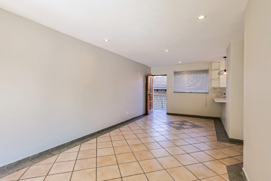 2 Bedroom Property for Sale in Erasmuskloof Gauteng