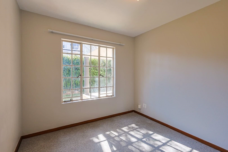 2 Bedroom Property for Sale in Erasmuskloof Gauteng