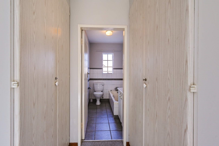 2 Bedroom Property for Sale in Erasmuskloof Gauteng