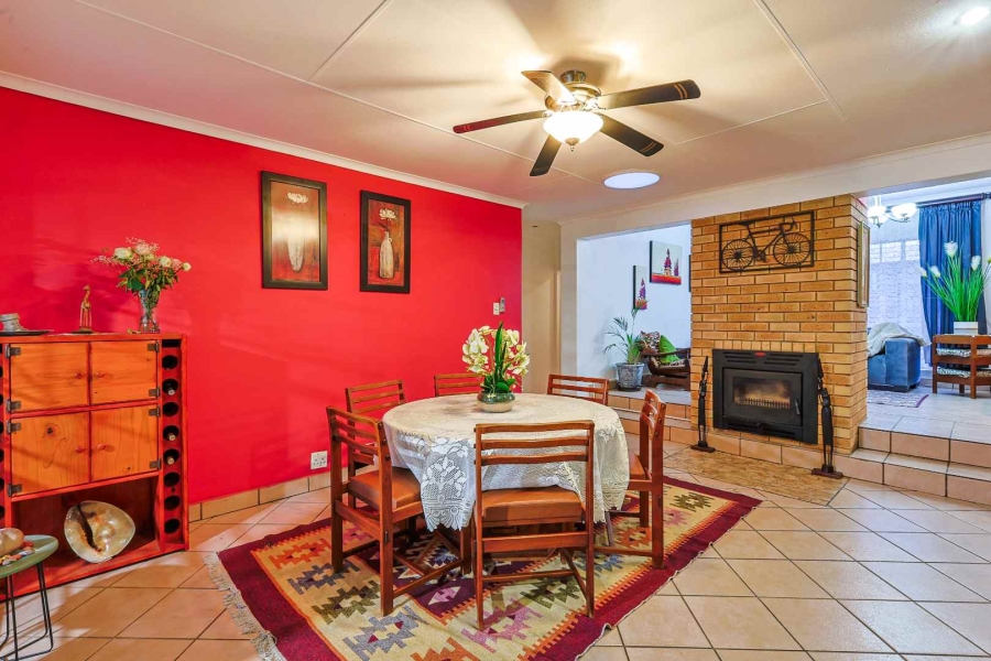 4 Bedroom Property for Sale in Erasmusrand Gauteng