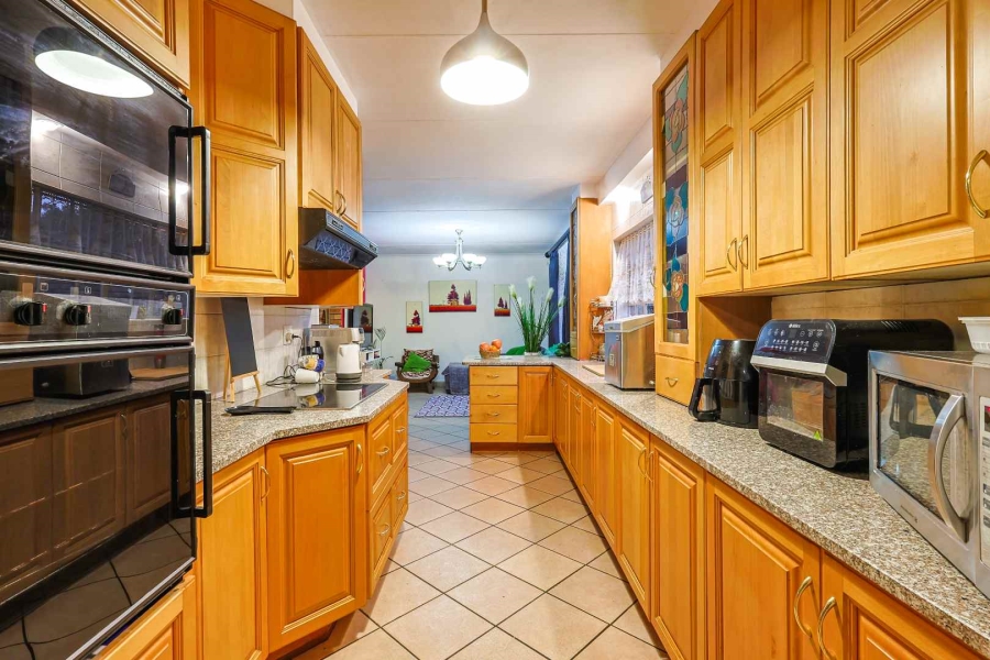 4 Bedroom Property for Sale in Erasmusrand Gauteng