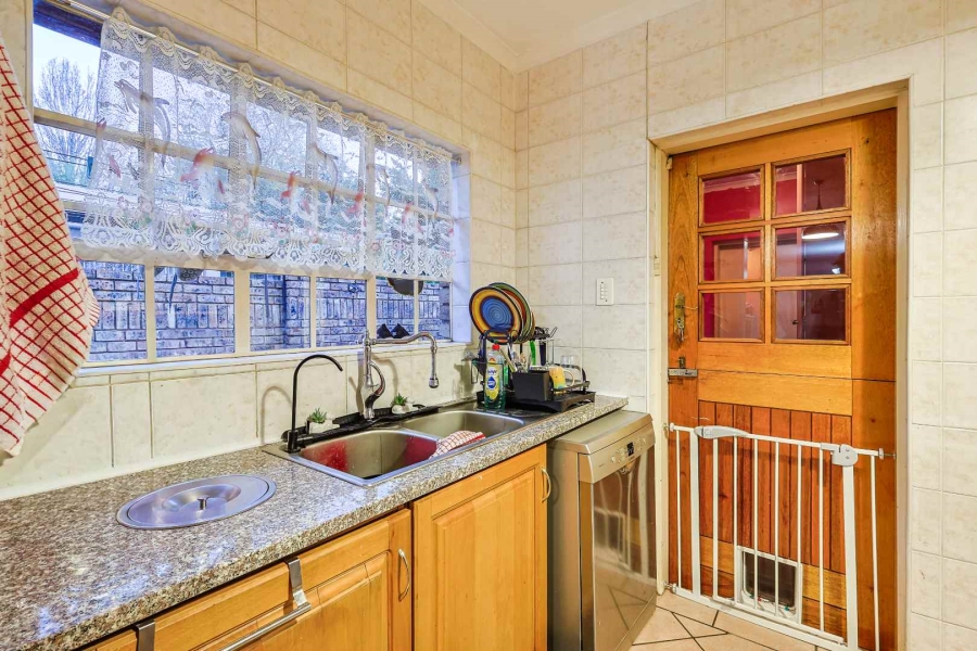 4 Bedroom Property for Sale in Erasmusrand Gauteng