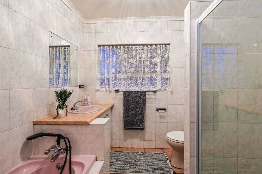 4 Bedroom Property for Sale in Erasmusrand Gauteng