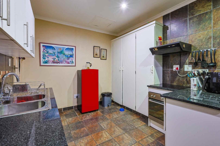 4 Bedroom Property for Sale in Erasmusrand Gauteng