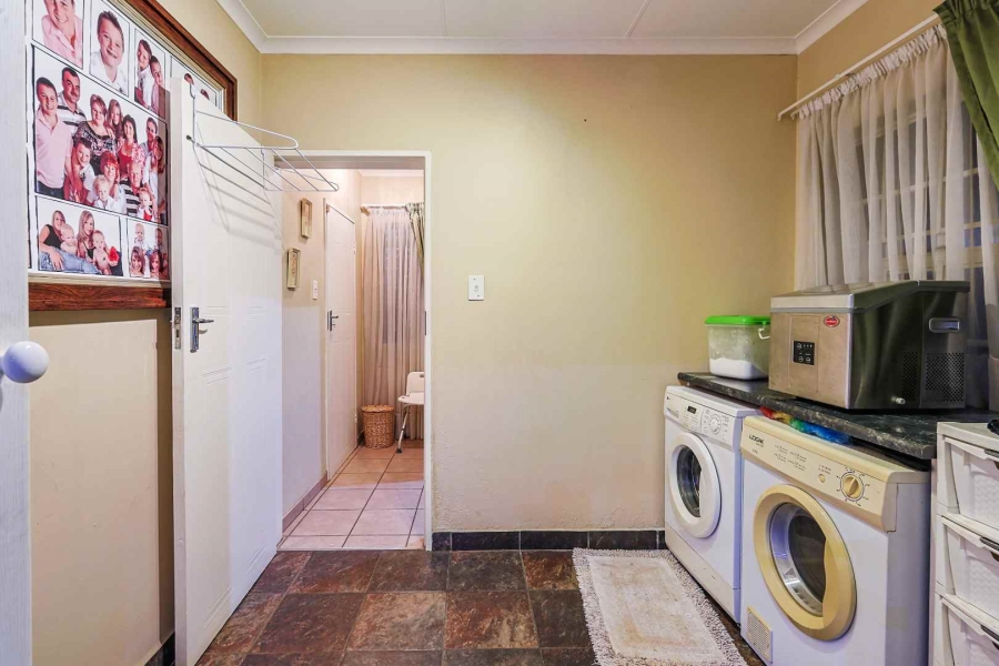 4 Bedroom Property for Sale in Erasmusrand Gauteng