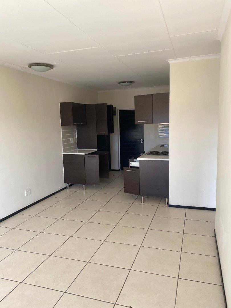 2 Bedroom Property for Sale in Noordwyk Gauteng