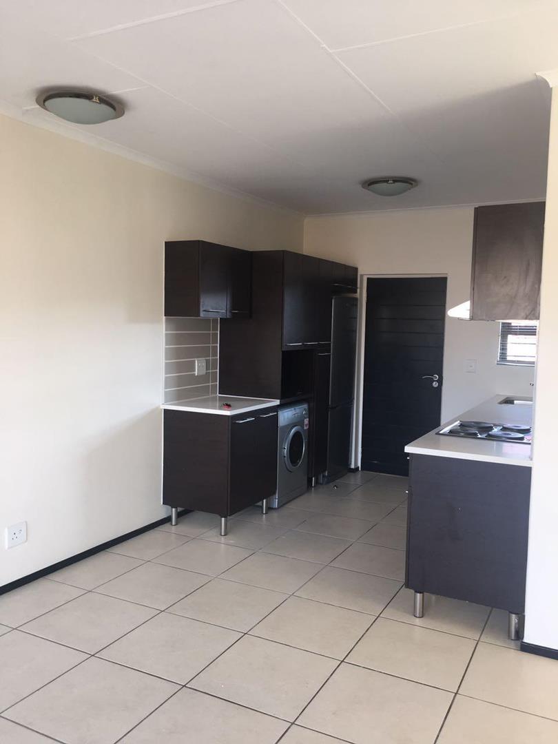 2 Bedroom Property for Sale in Noordwyk Gauteng