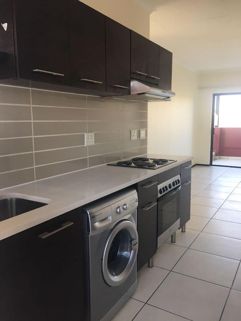 To Let 2 Bedroom Property for Rent in Noordwyk Gauteng