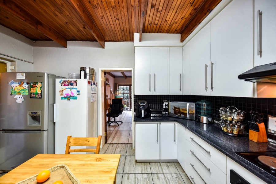 4 Bedroom Property for Sale in Erasmusrand Gauteng