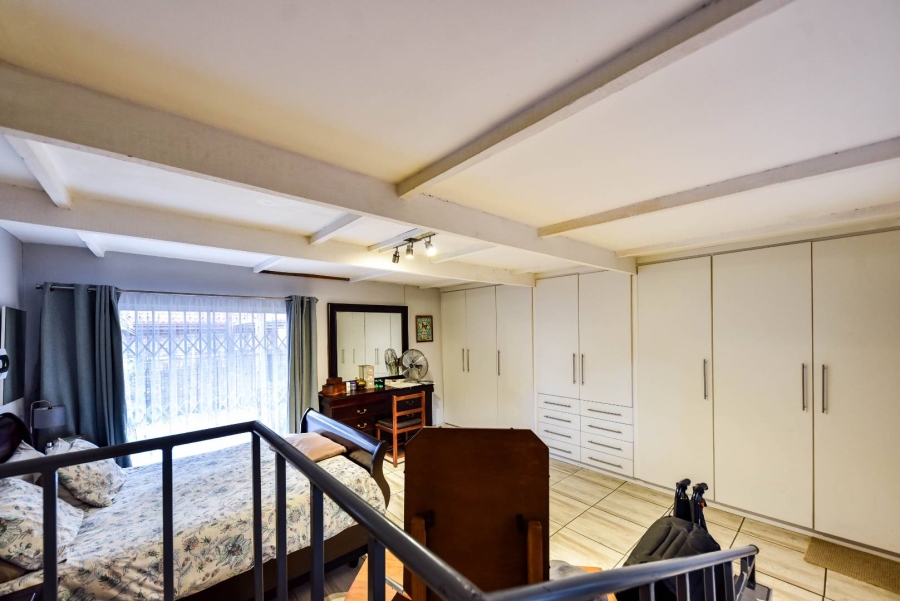 4 Bedroom Property for Sale in Erasmusrand Gauteng